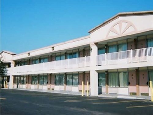 Red Carpet Inn And Suites سكرانتون المظهر الخارجي الصورة